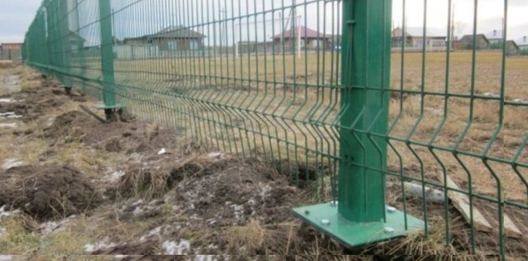 Купить сваи для ограждения от производителя в Первоуральске от 1381 руб: низкая цена, быстрая установка